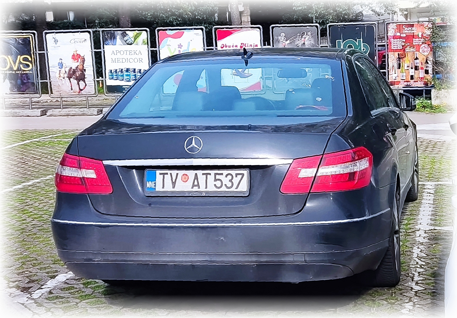 TV AT537, Mercedes-Benz E-Klasse 4th gen Sedan (W212), 2009­–2013