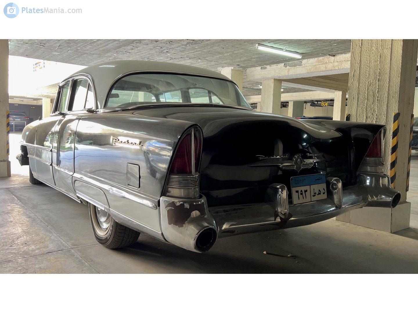 ٦٩٣ طھد, Packard Patrician 