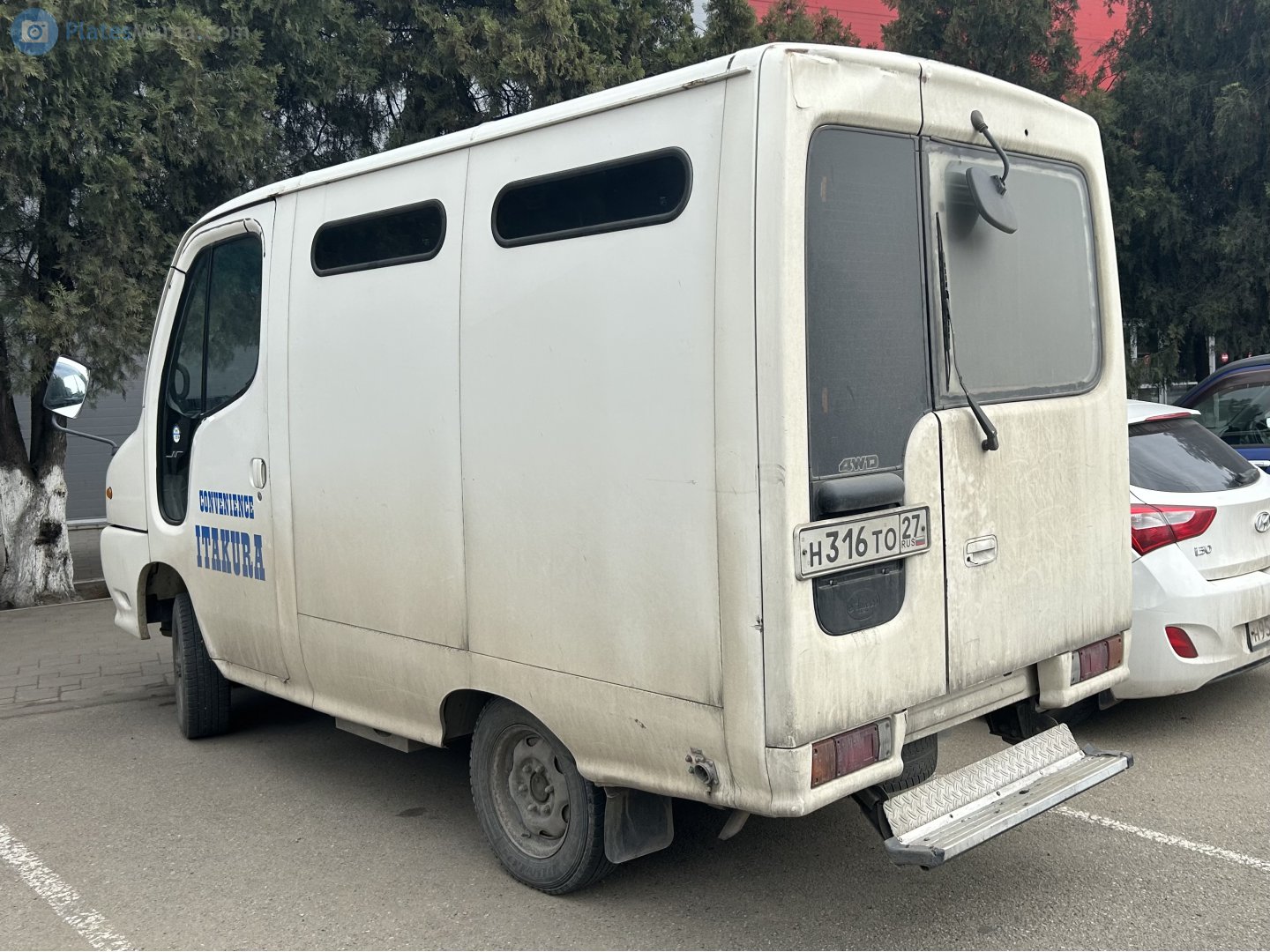 н 316 то 27, Nissan Atlas 2nd gen Loco Van (F23), 1992–1996