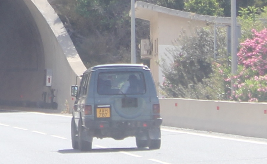 AAH 787, Mitsubishi Pajero 1st gen 5-door SUV (L040/L140/N*), 1982–1991