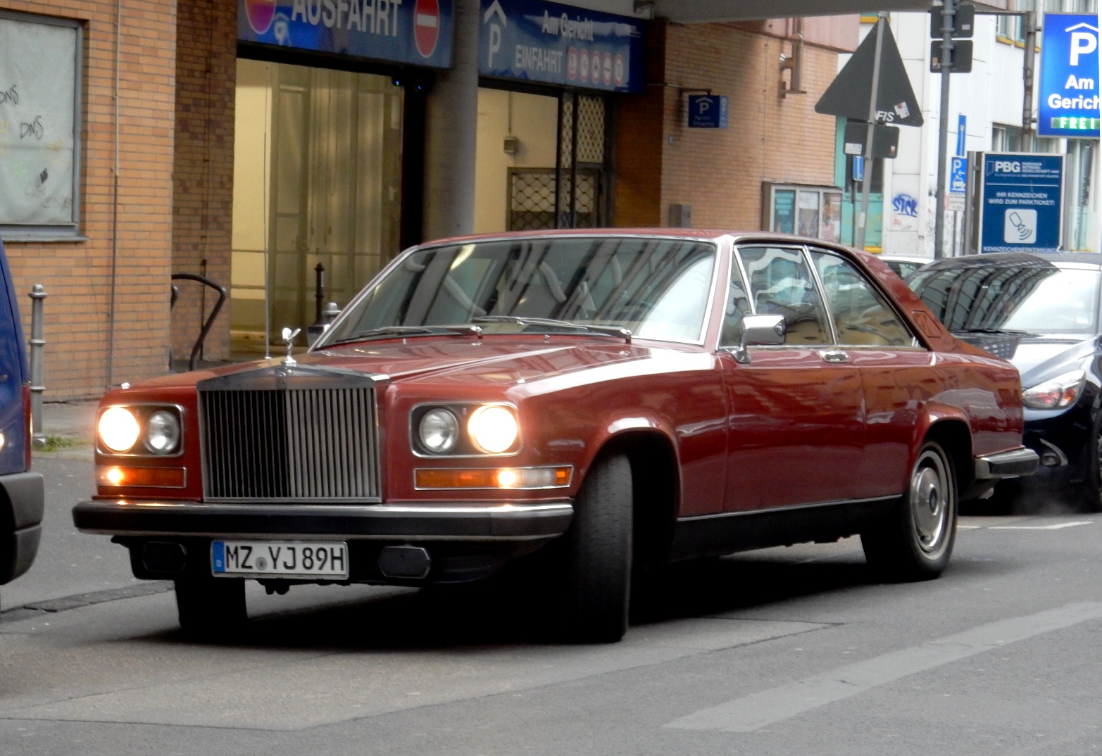 MZ YJ 89 H, Rolls-Royce Camargue 1st gen, 1975–1986