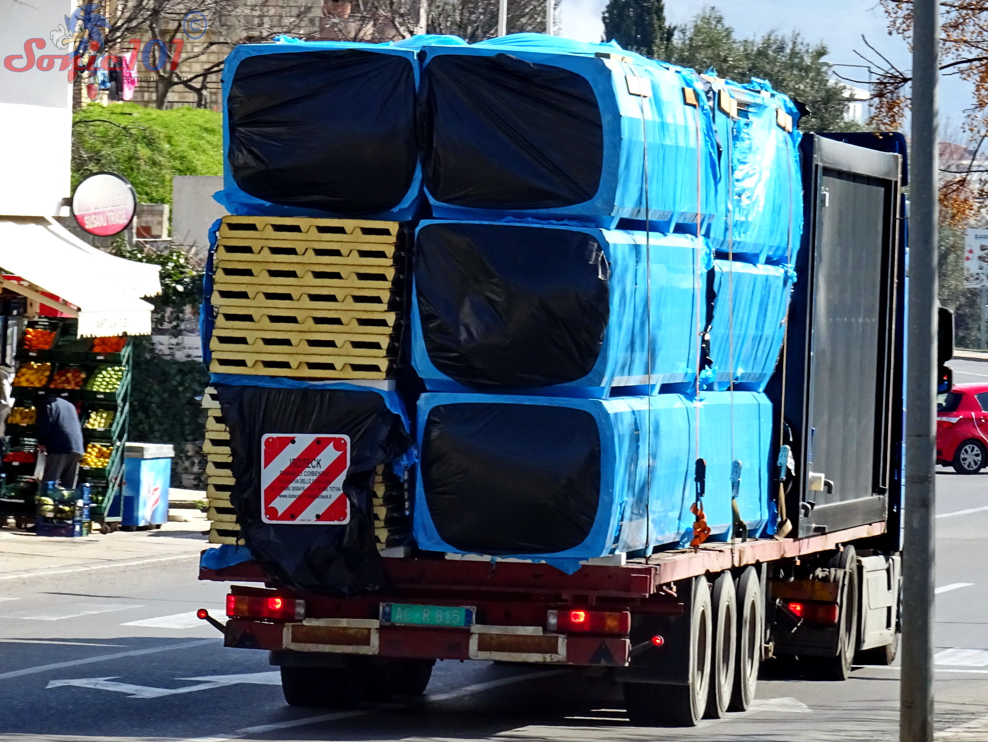 AG R 815, Krone Box Liner 