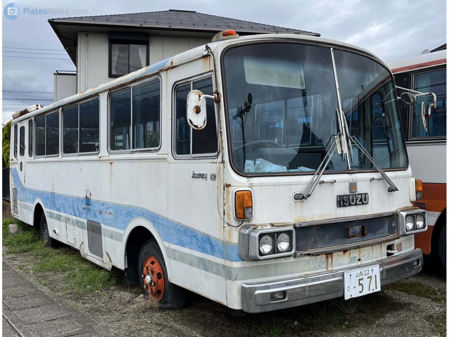 山梨 22 さ 571, Isuzu Journey 