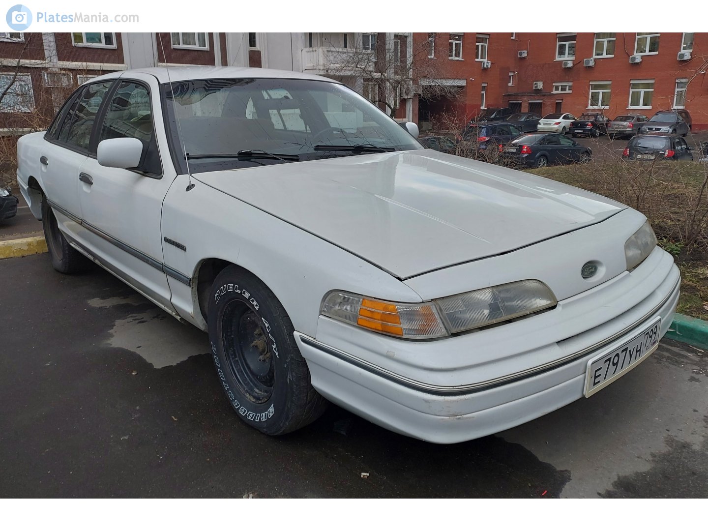 е 797 ун 799, Ford Crown Victoria 1st gen (EN53), 1991–1994