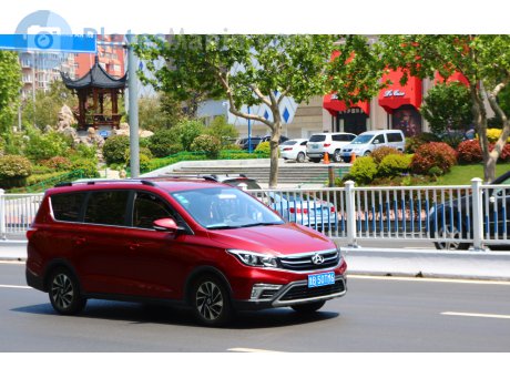 鲁B·50TM6, Changan (Chana) Oushang A800