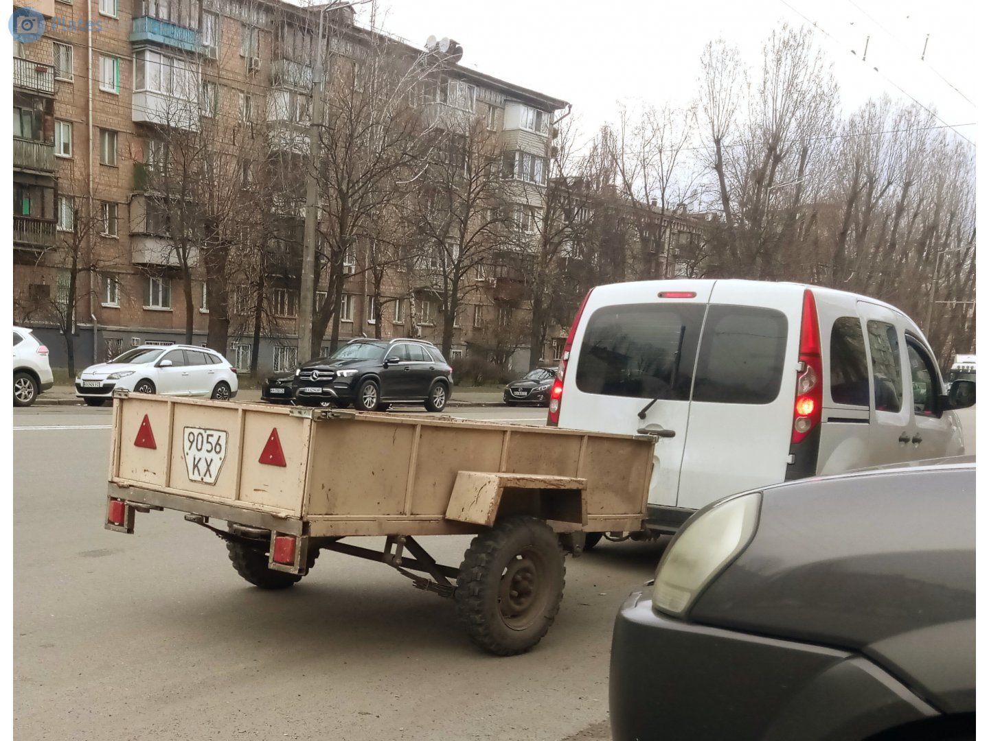 9056 КХ, Trailers (1977) 