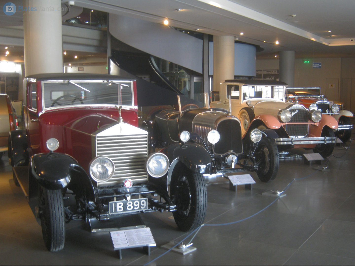 IB899, Rolls-Royce 20/25 