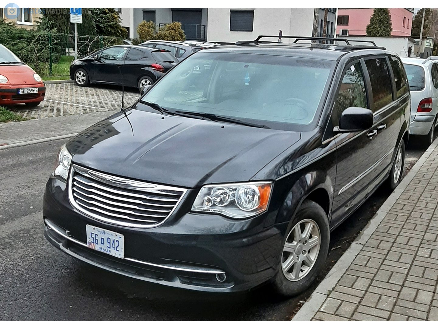 56D942, License plate without vehicle 