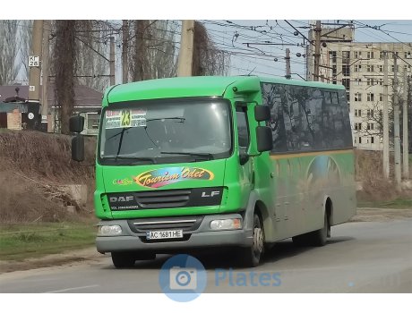 AC 1681 HE, Jonckheere Schoolbus