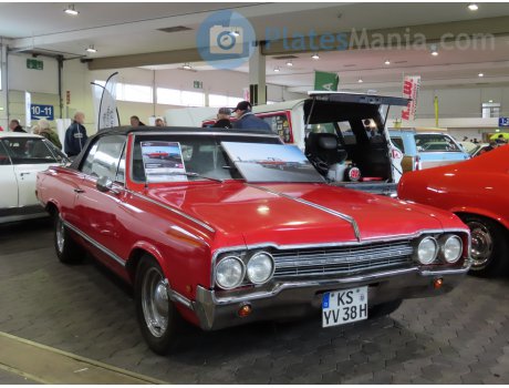 KS YV 38H, Oldsmobile F-85