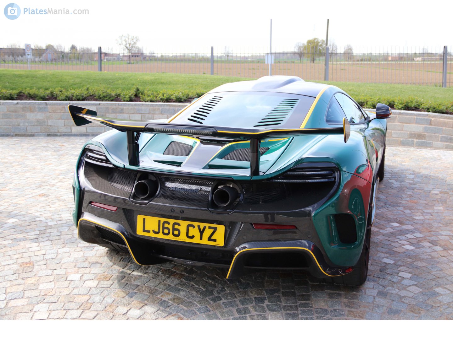 LJ66CYZ, McLaren 675LT 688 HS
