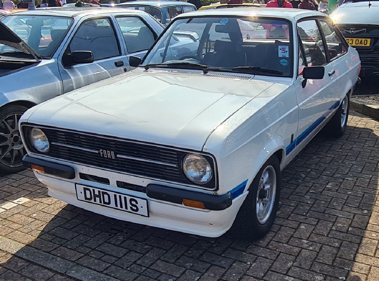 DHD111S, Ford Escort 2nd gen 2-door Sedan (ATR), 1974–1980