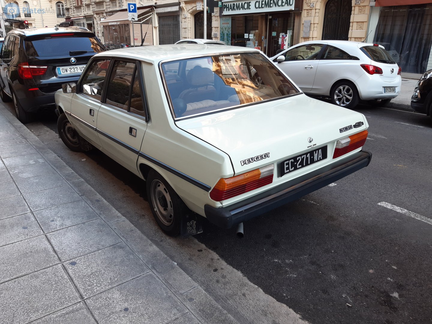 EC-271-WA, Peugeot 305 Sedan, 1977–1988
