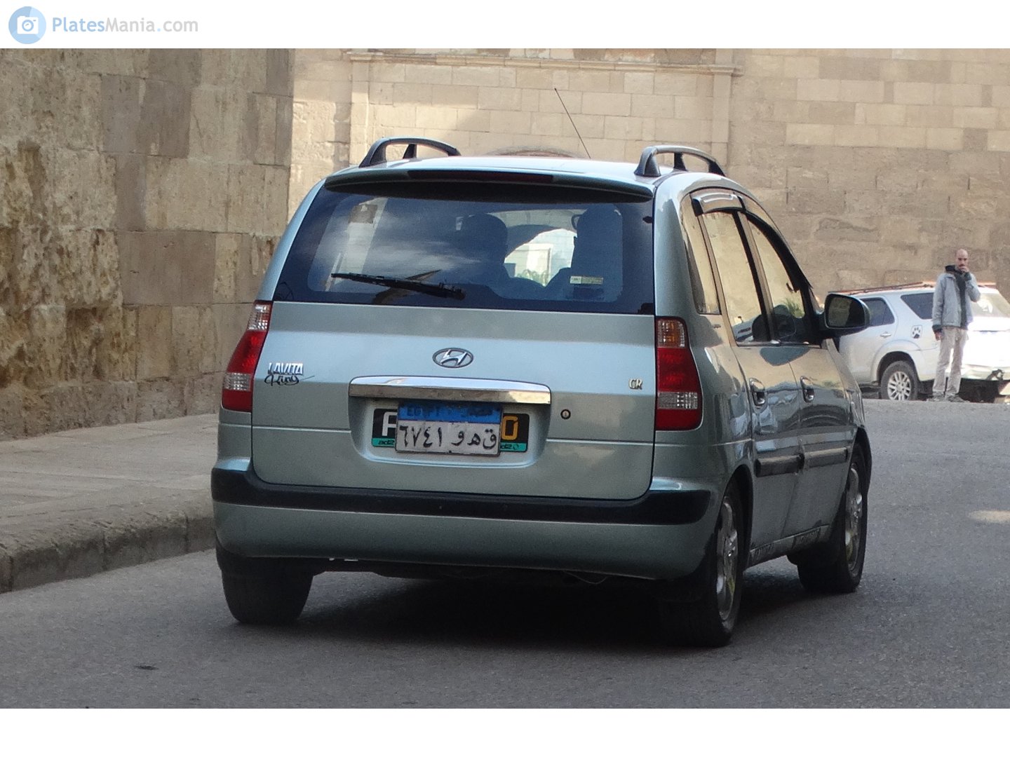 ٦٧٤١ وھق, Hyundai Lavita 1st gen (FC), 2001–2007