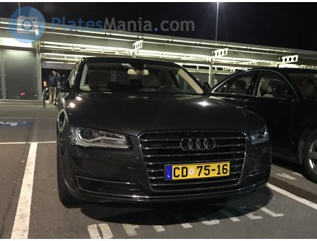 CD 75-16, Audi A8