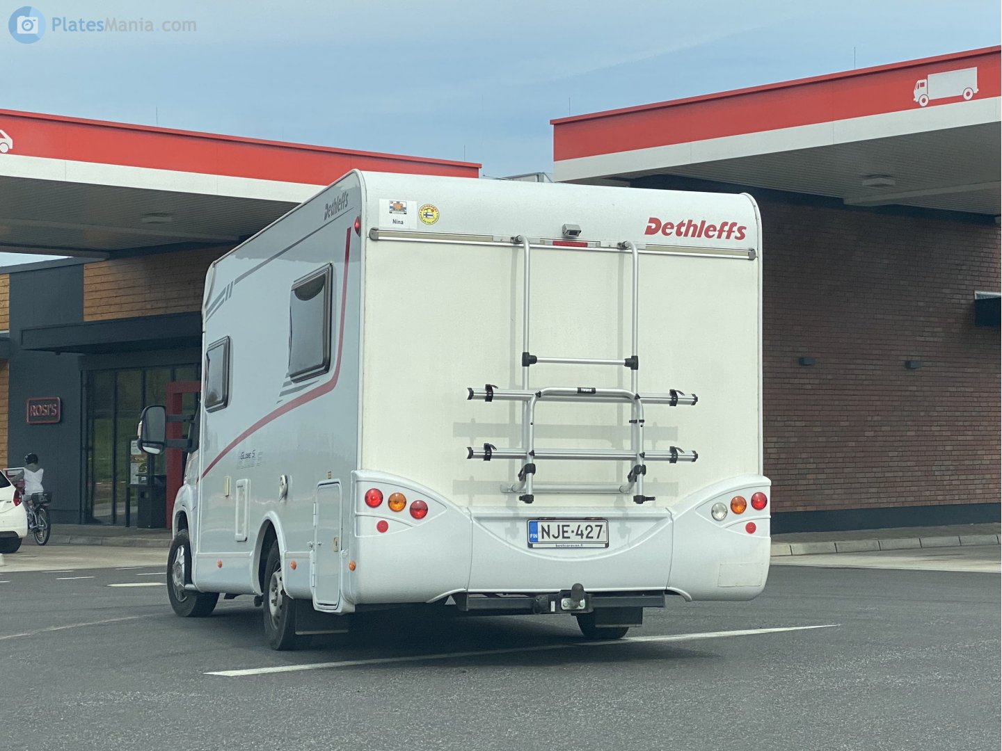 NJE-427, Dethleffs Globe S 