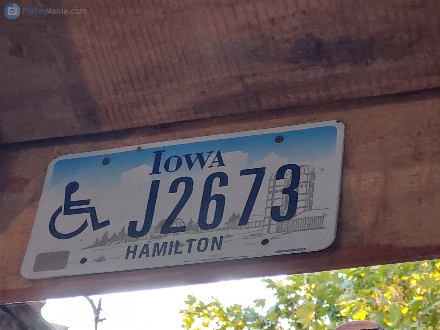 J2637, License plate without vehicle 