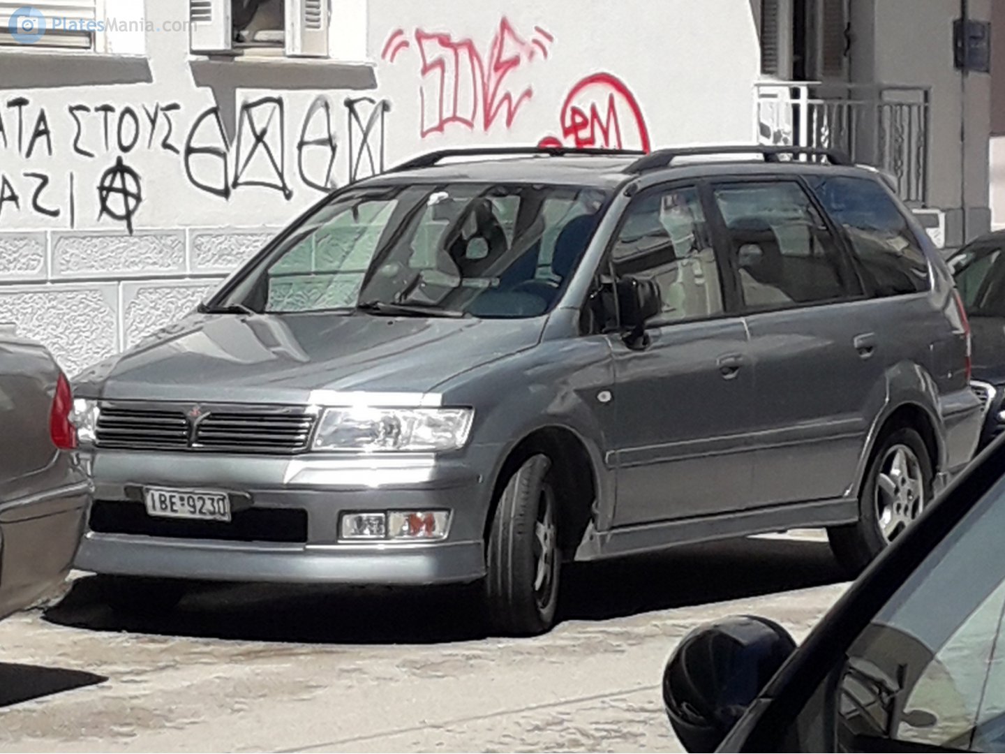 IBE-9230, Mitsubishi Space Wagon 3rd gen (N50), 1997–2003