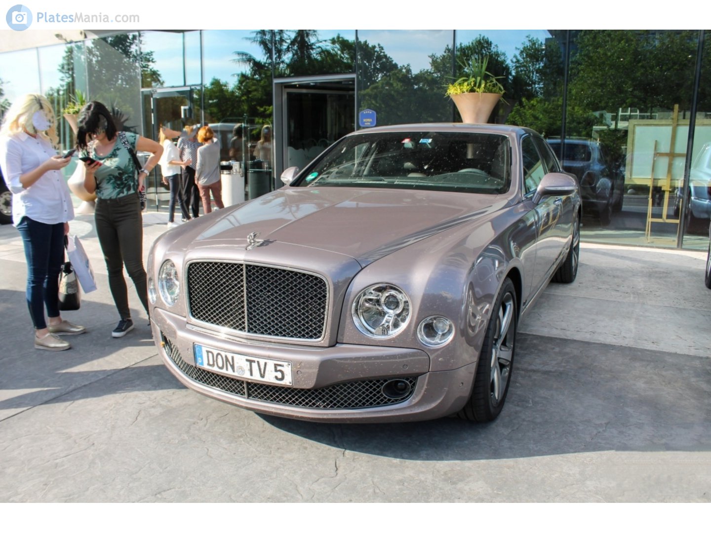 DON TV 5, Bentley Mulsanne 2nd gen (3Y), 2009–2016