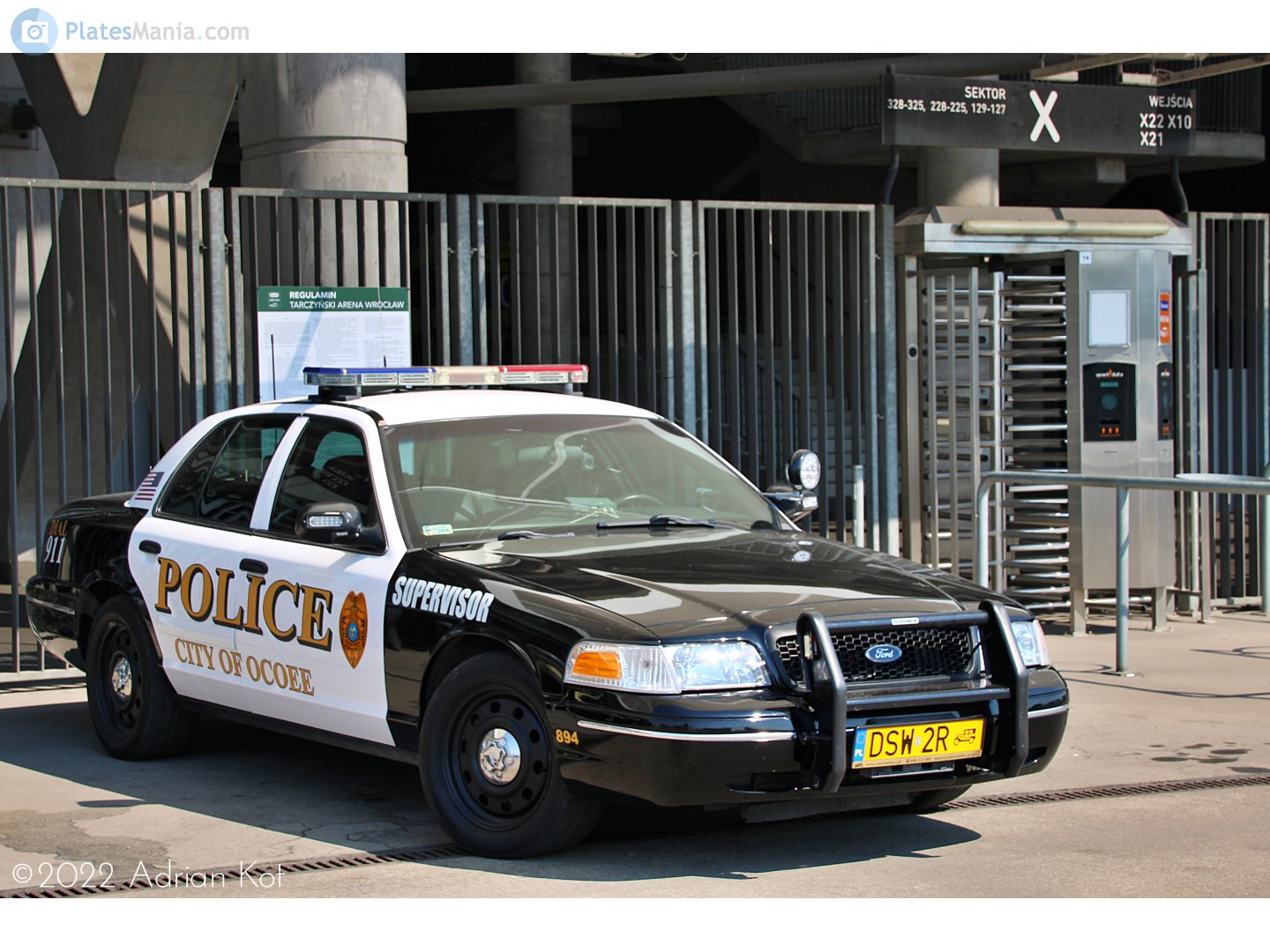 DSW 2R, Ford Crown Victoria 2nd gen (EN114), 1997–2012