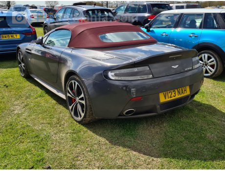 V123 NAH, Aston Martin V12 Vantage