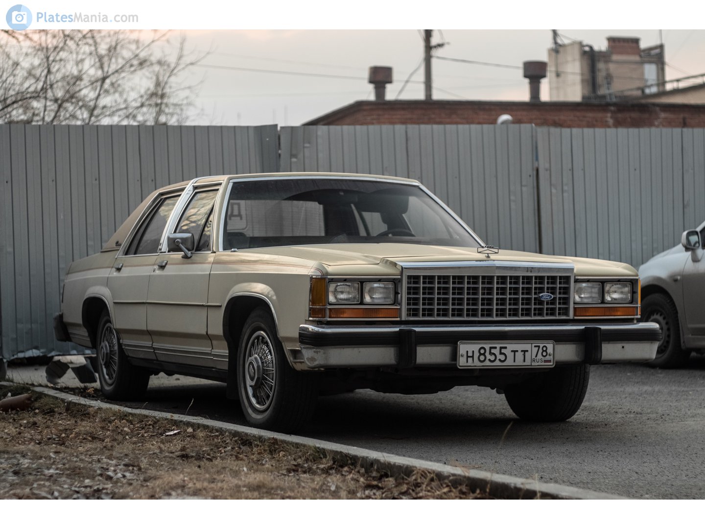 н 855 тт 78, Ford Crown Victoria LTD 4-door Sedan (54K), 1979–1991