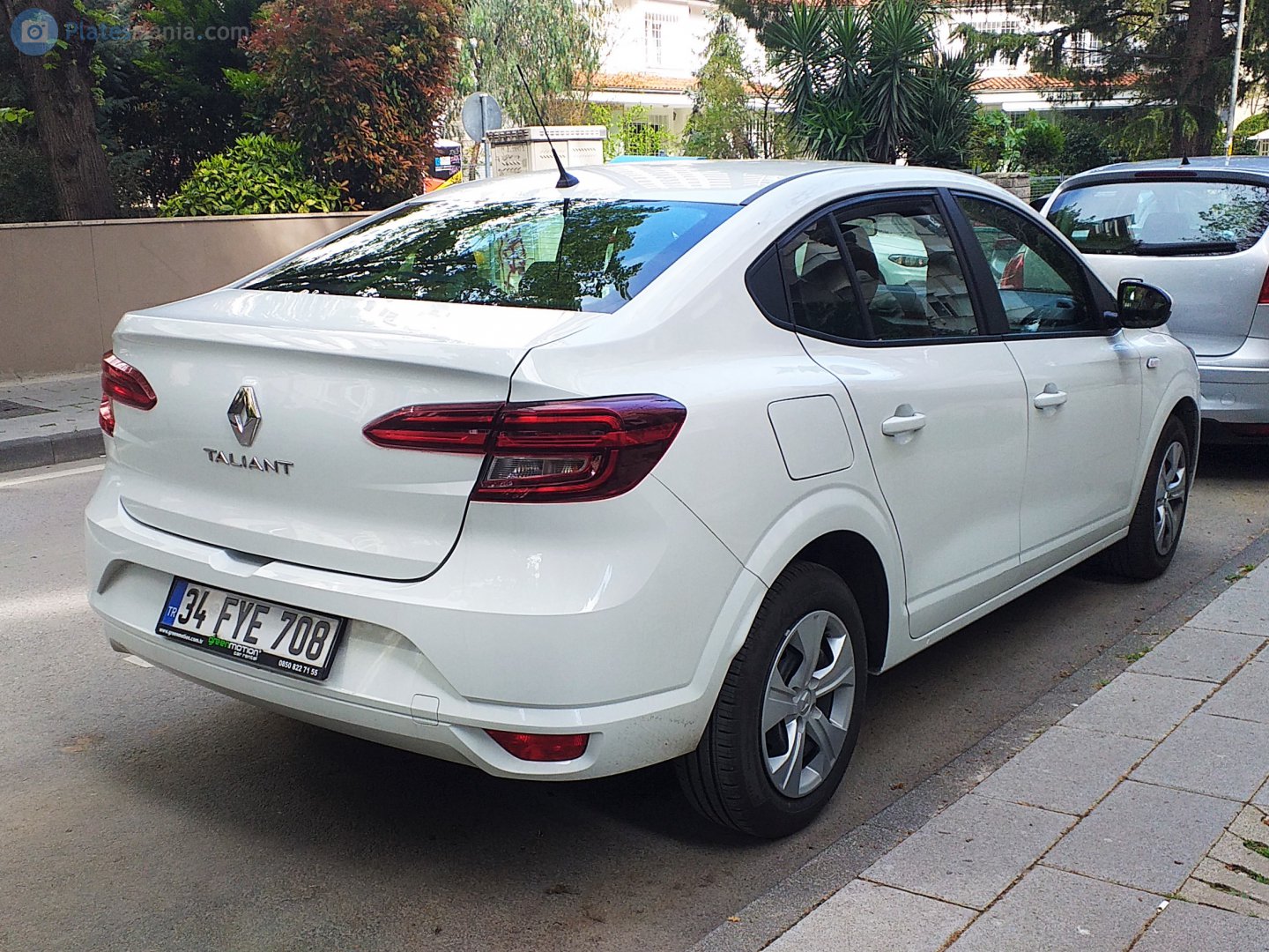 34 FYE 708, Renault Taliant 1st gen (LJI), 2021–