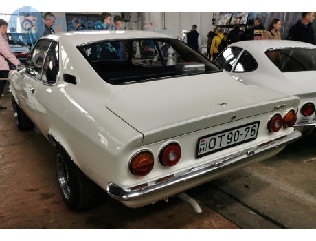 OT 90-76, Opel Manta
