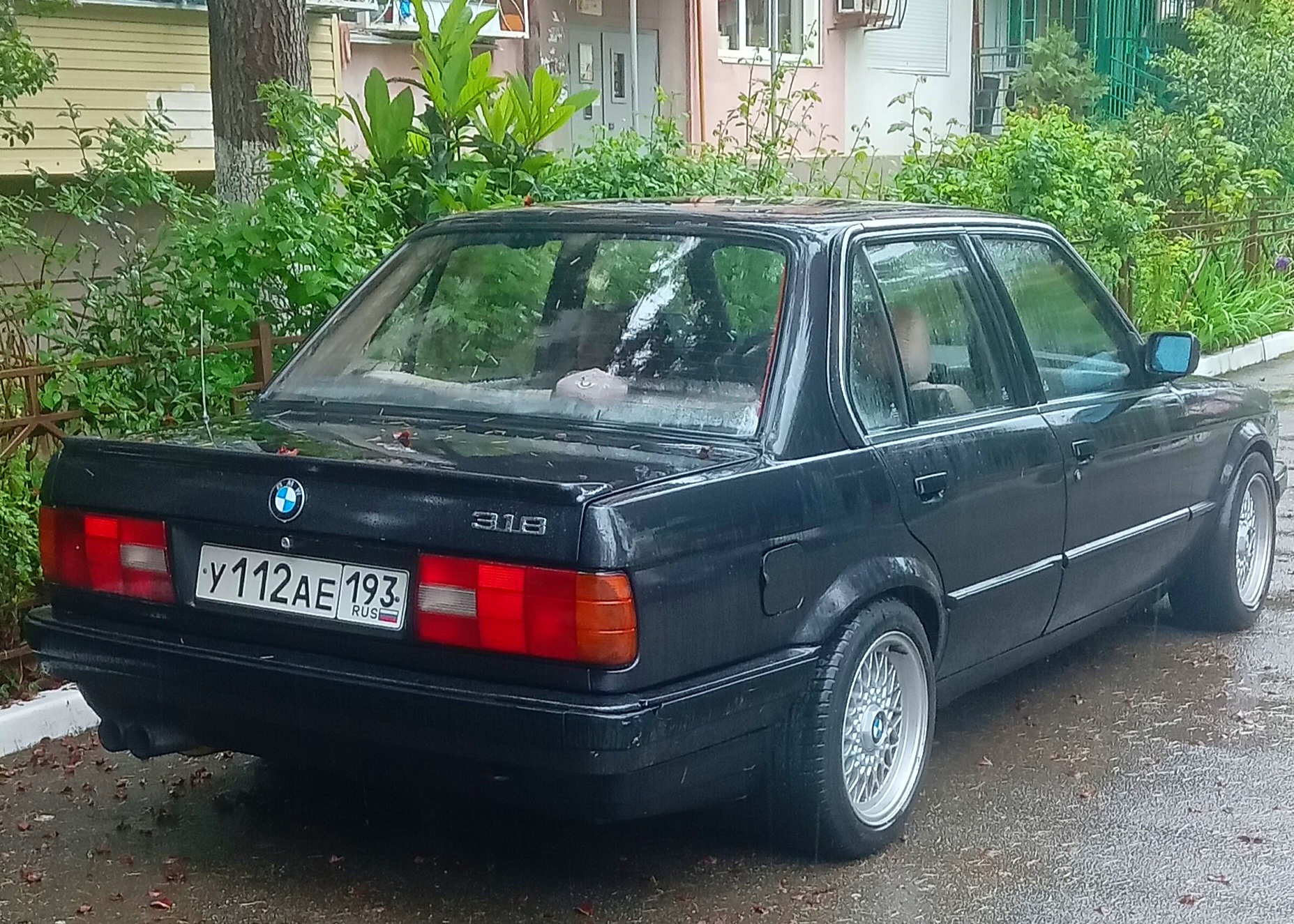 у 112 ае 193, BMW 3 Series 2nd gen Sedan (E30), 1983–1991