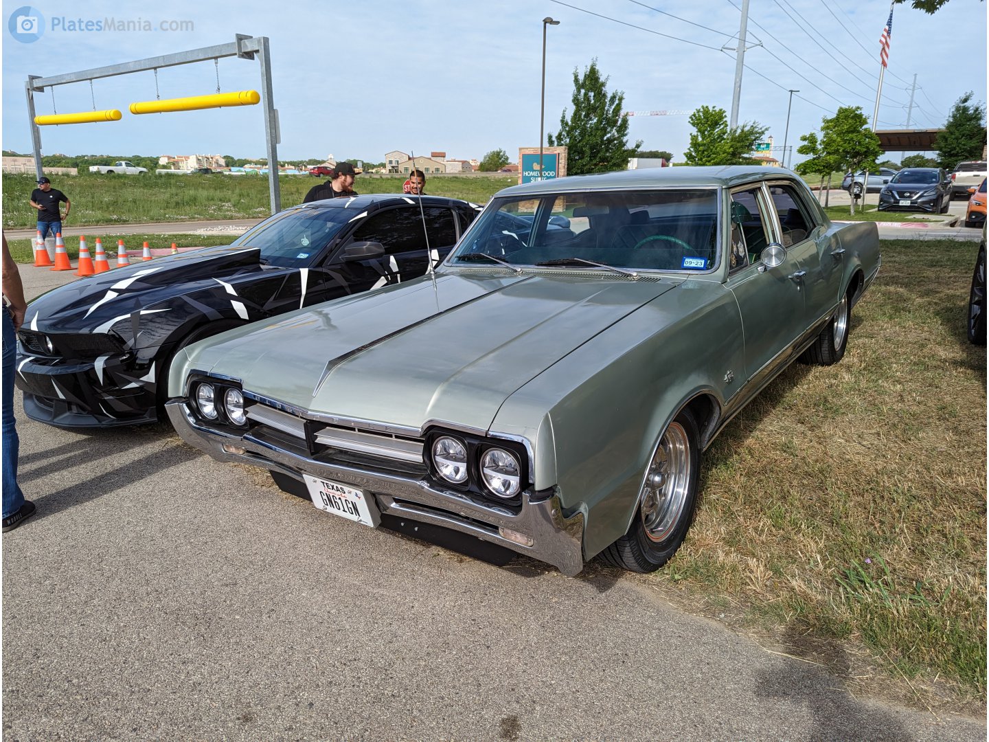 GN61GN, Oldsmobile F-85 2nd gen 1966 Sedan, 2nd facelift, 1965–1966