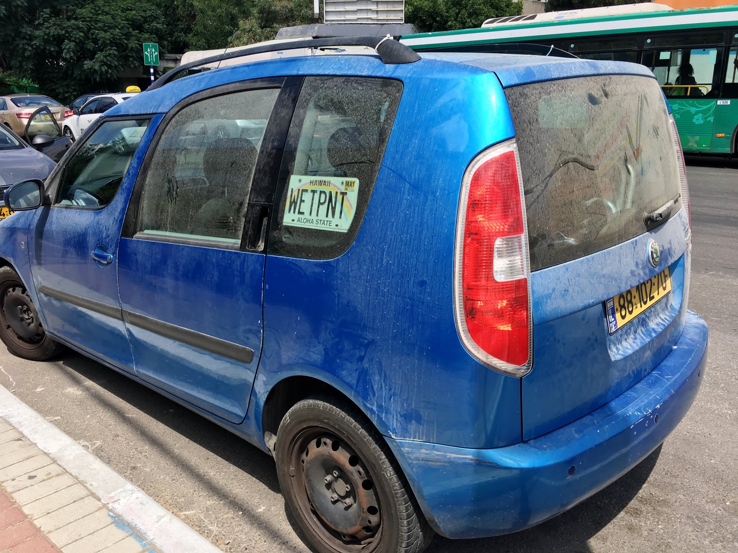 WETPNT, License plate without vehicle 