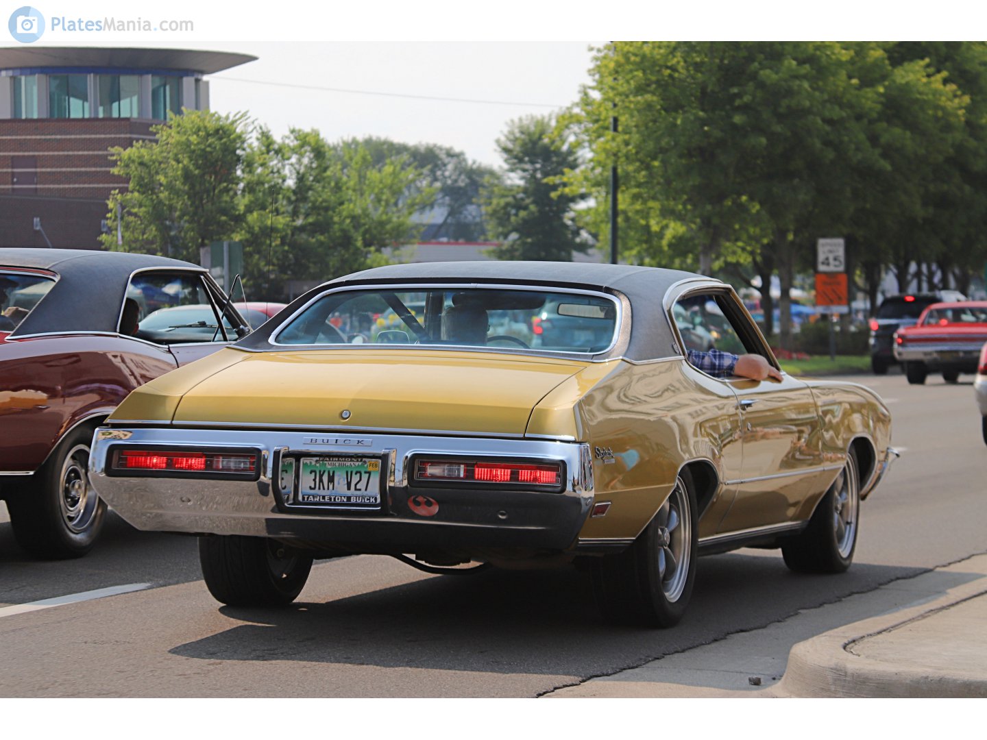 3KM V27, Buick Skylark 3rd gen 1972 2-door Hardtop (43337/44437; A-body), 4th facelift, 1971–1972