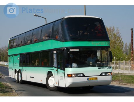 FSJ-888, Neoplan Skyliner