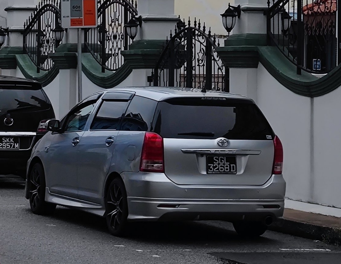 SGL 3268 D, Toyota Wish 1st gen (AE10), 2003–2009