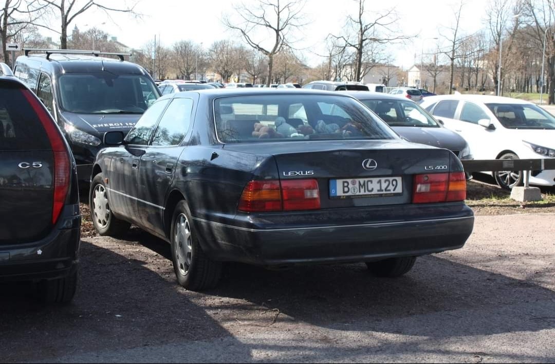 B MC 129, Lexus LS 2nd gen (XF20), 1994–2000