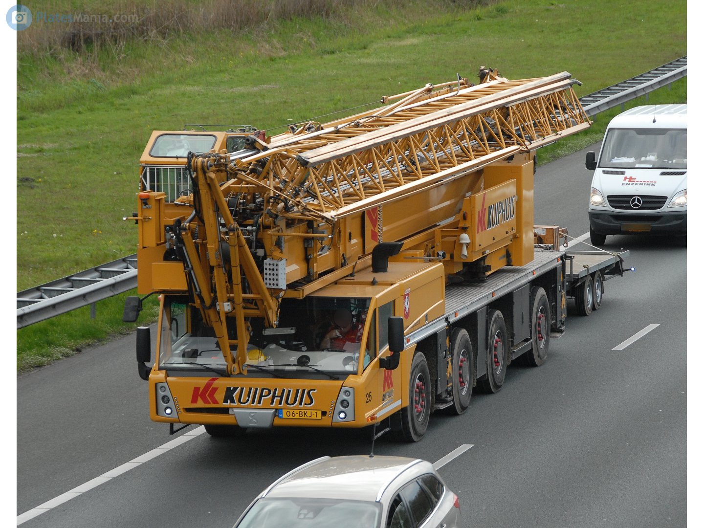 06-BKJ-1, Spierings AT4 