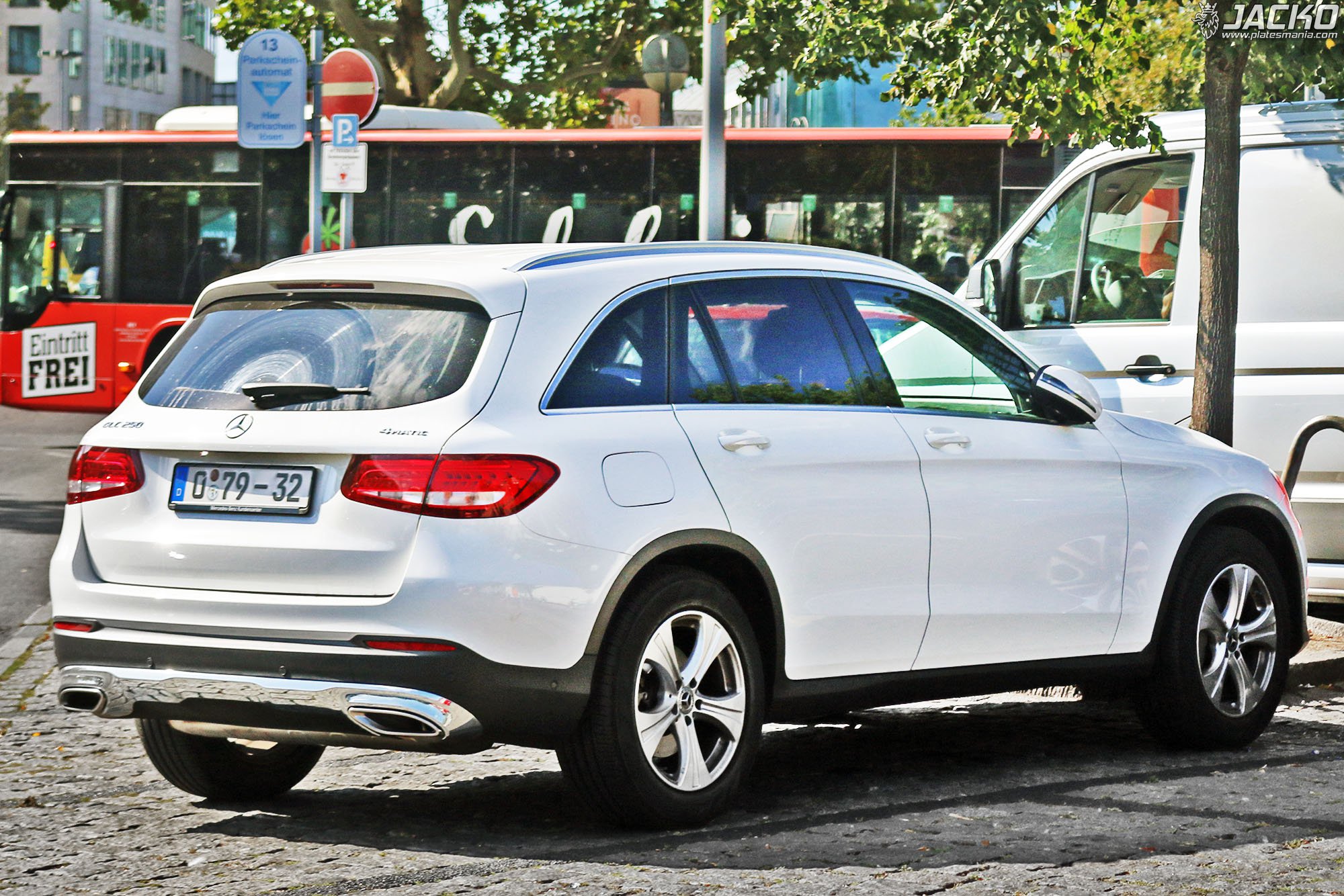0 79-32, Mercedes-Benz GLC-Klasse 1st gen SUV (X253), 2015–2019