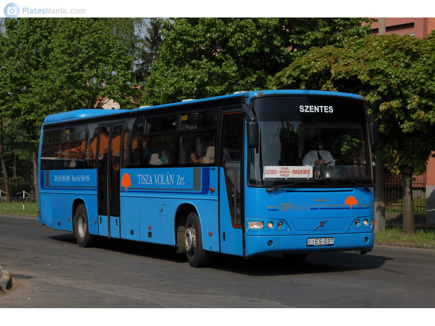 IES-037, Volvo B10 