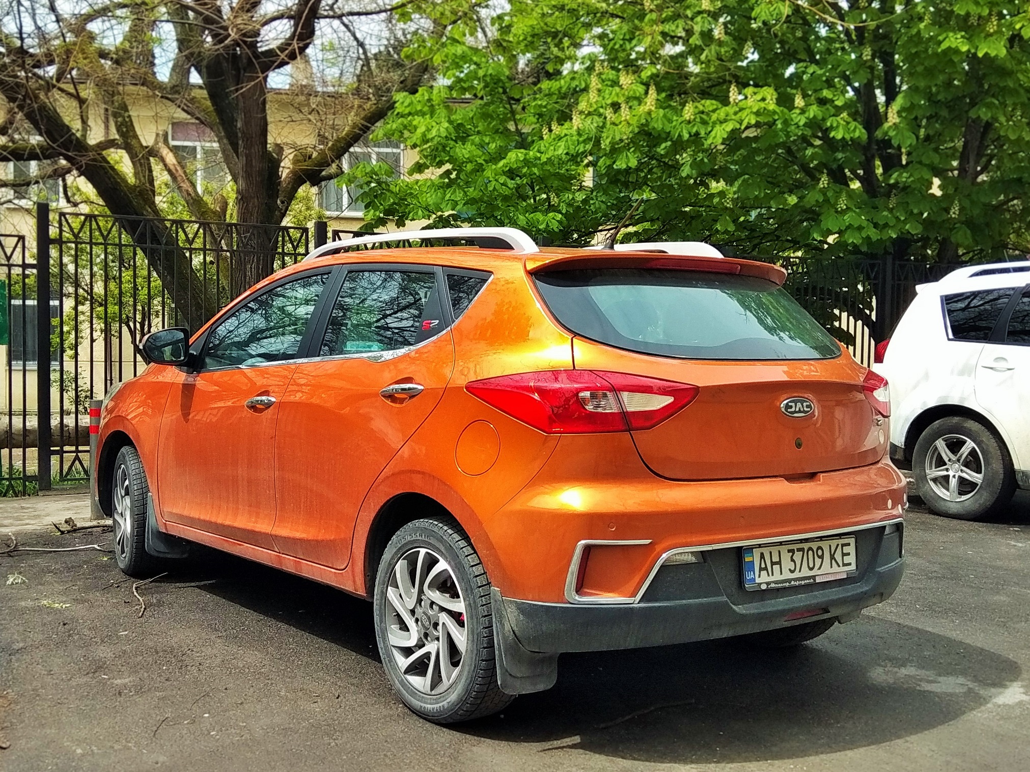 AH 3709 KE, JAC S2 2015­–2021