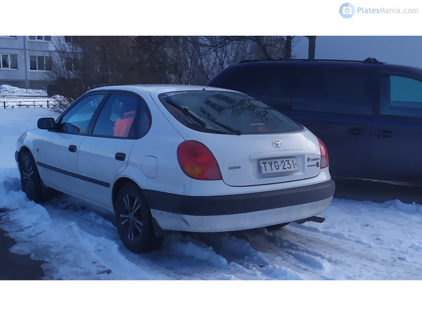 TYG-231, Toyota Corolla 8th gen Liftback (E110), 1995–2001