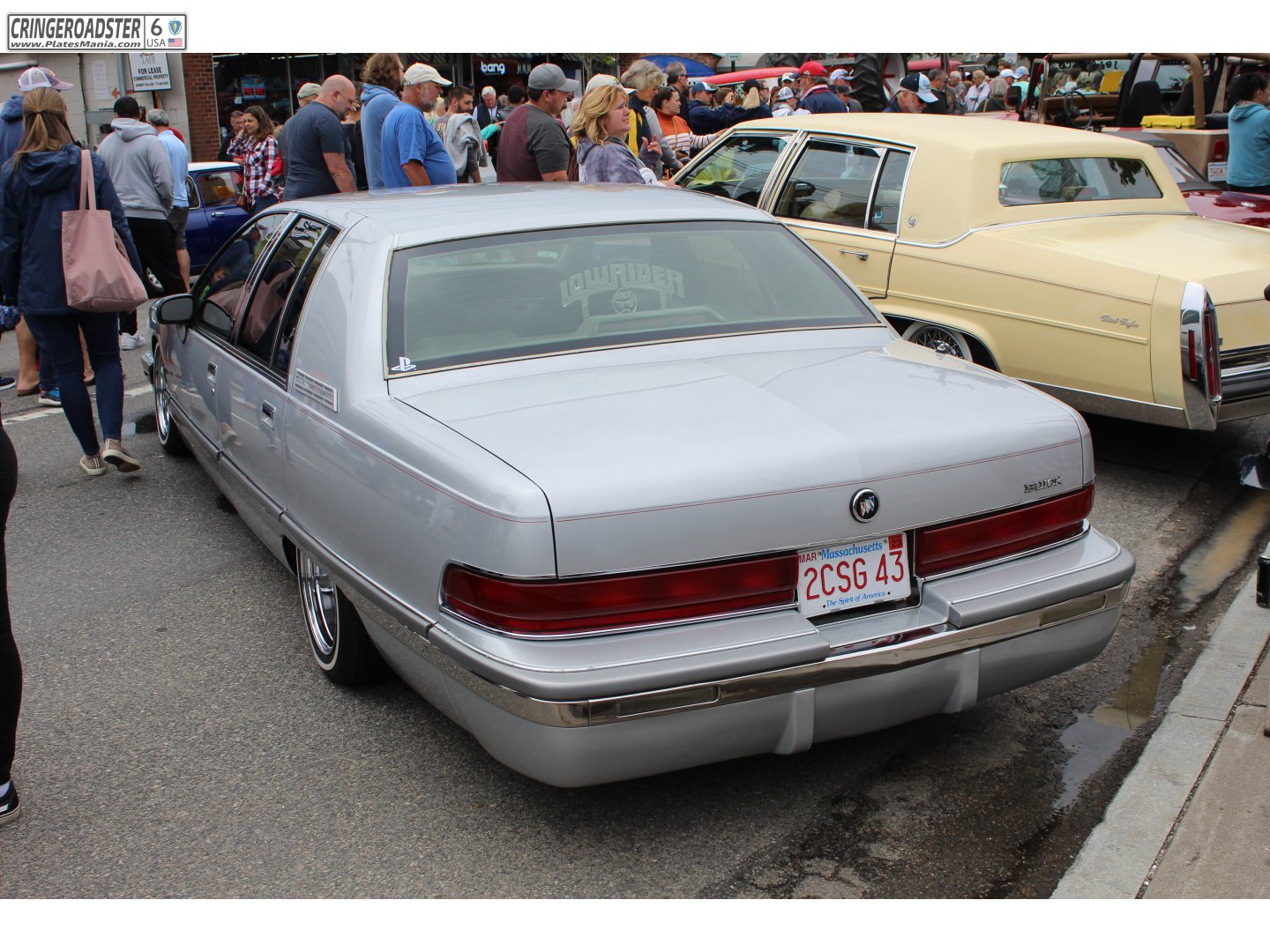 2CSG 43, Buick Roadmaster 8th gen Sedan (B-body), 1991–1996