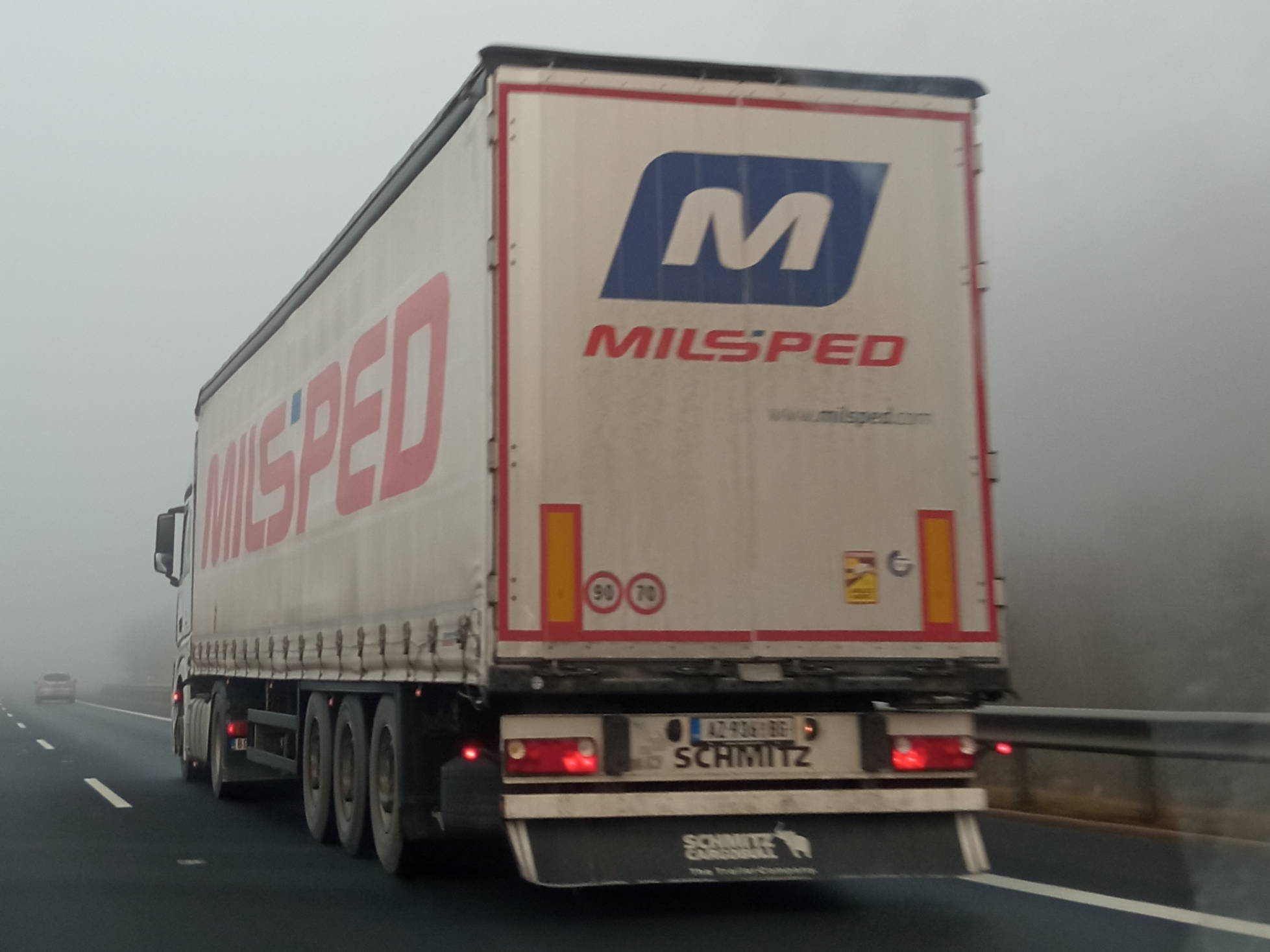 AZ-936 BG, Schmitz SCS 