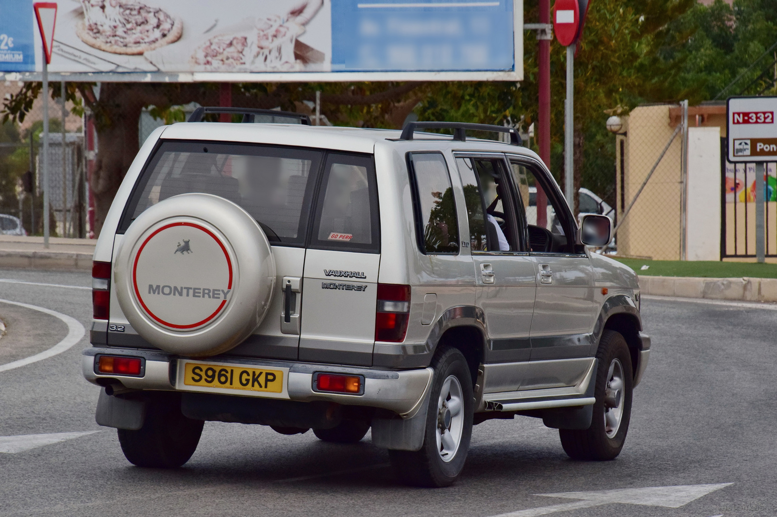 S961GKP, Vauxhall Monterey 1st gen 5-door SUV (M92/M98), 1994–1998