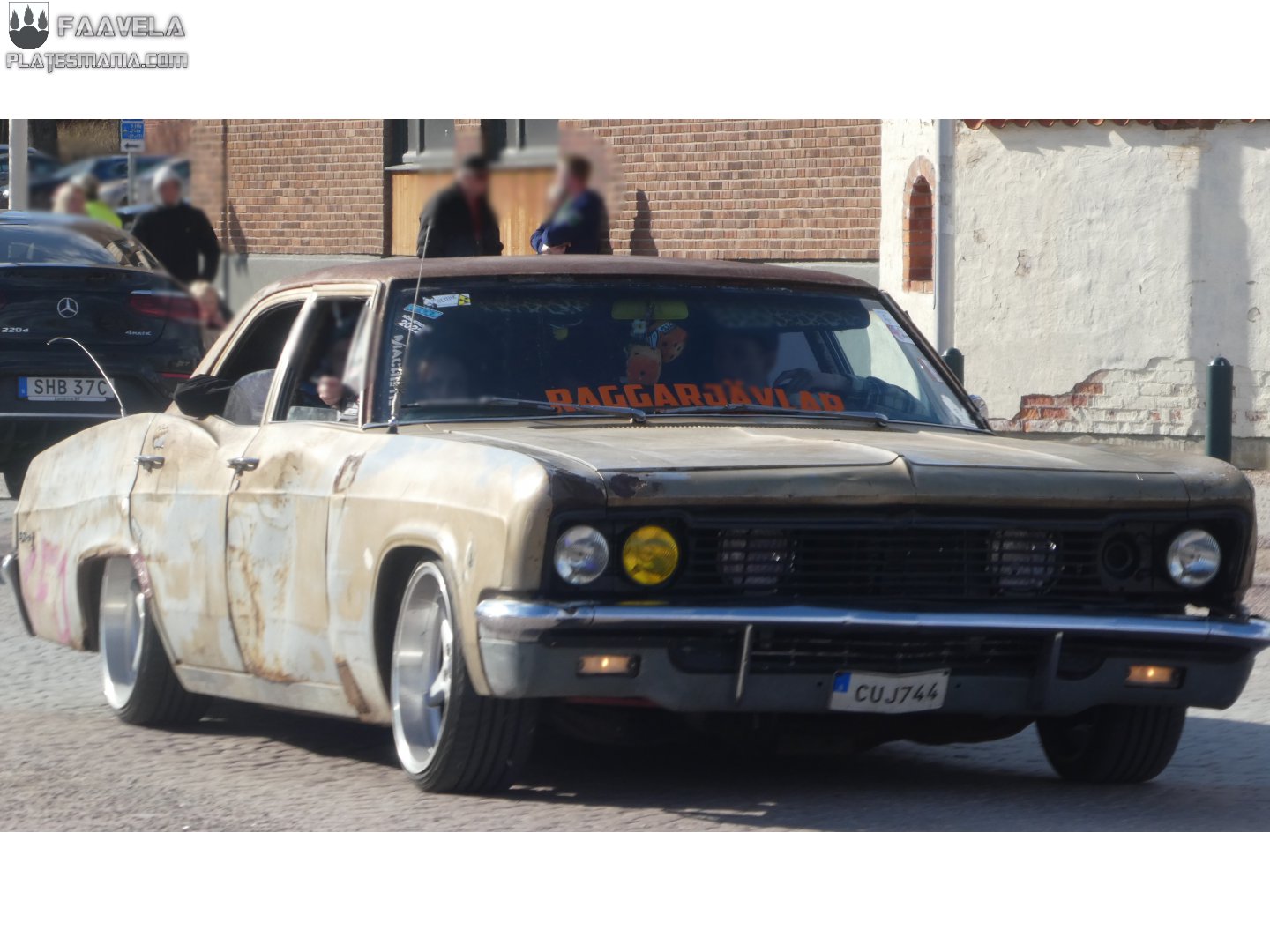 CUJ 744, Chevrolet Biscayne 3rd gen 1966 4-door Sedan (15369; B-body), 1st facelift, 1965–1966