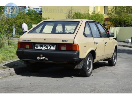 в 1934 ХТ, Moskvich (AZLK) 2141