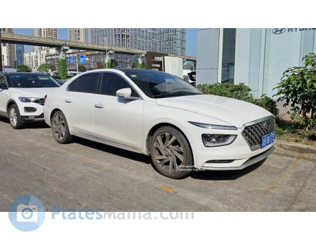 渝B·SR773, Hyundai Mistra