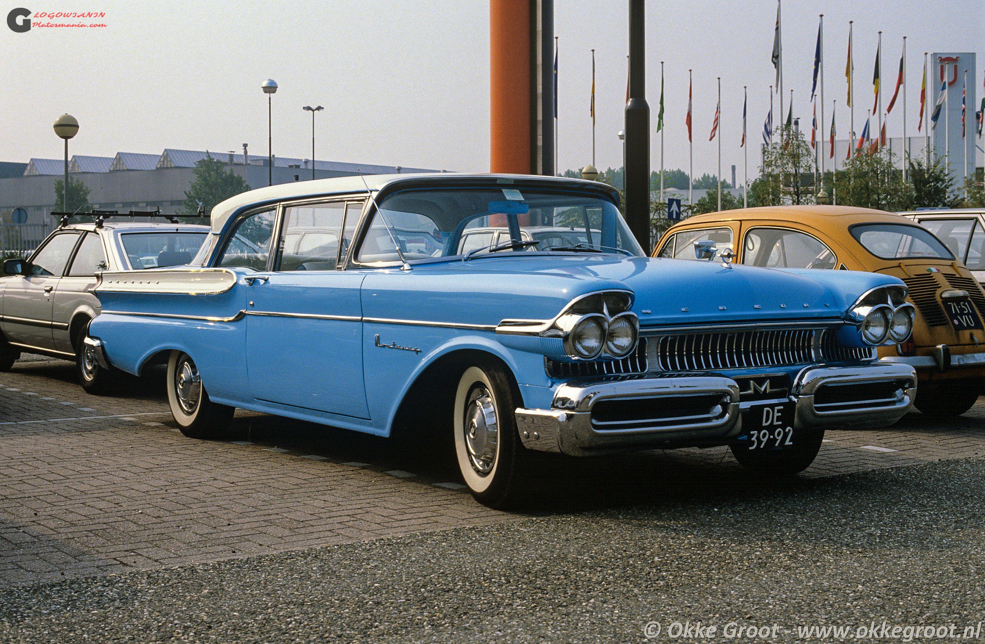DE-39-92, Mercury Monterey 3rd gen 1957 2-door Sedan (64A), 1956–1957