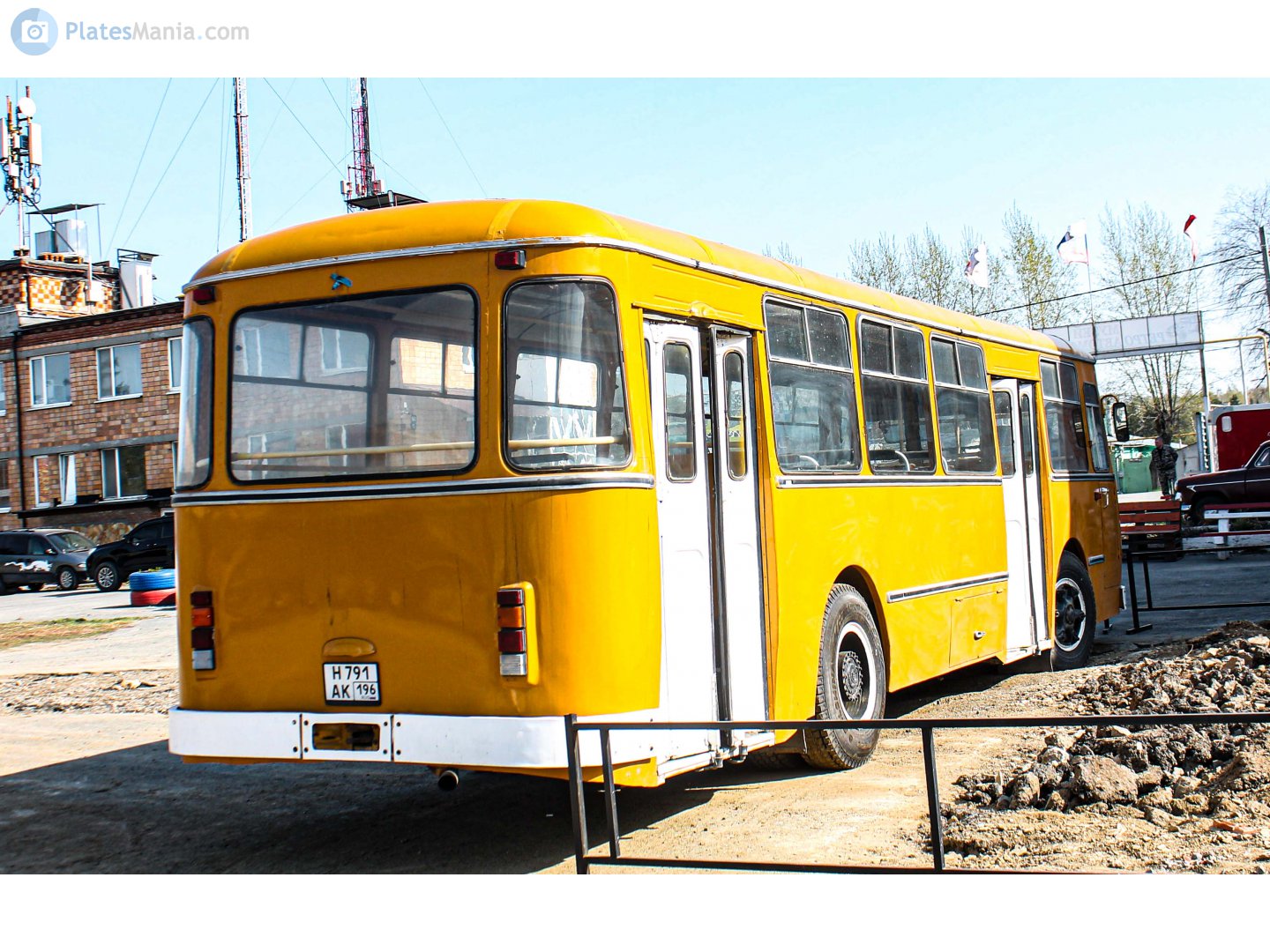 н 791 ак 196, LiAZ 677 