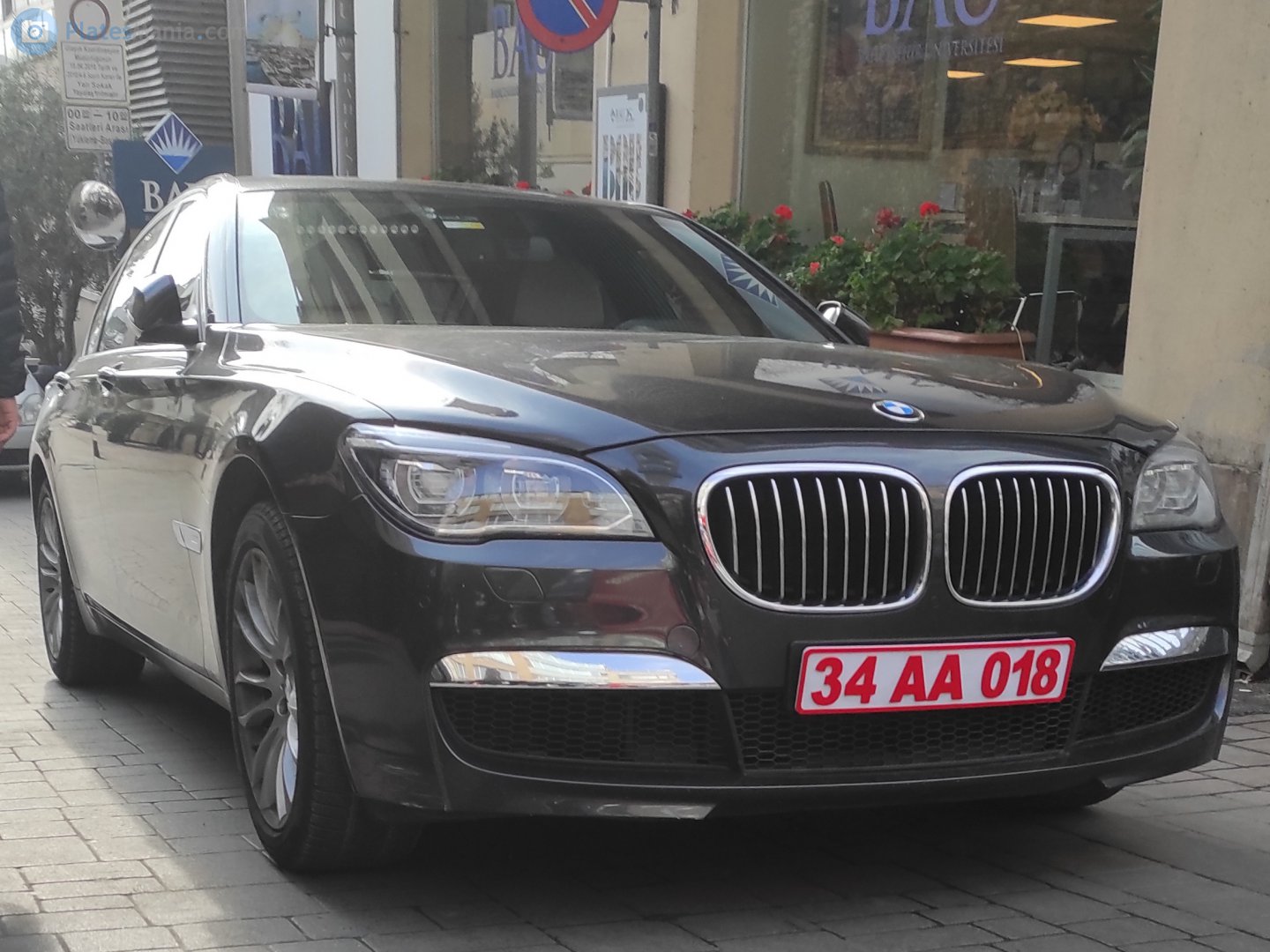 34 AA 018, BMW 7 Series 5th gen (F01–F04), 2008–2015