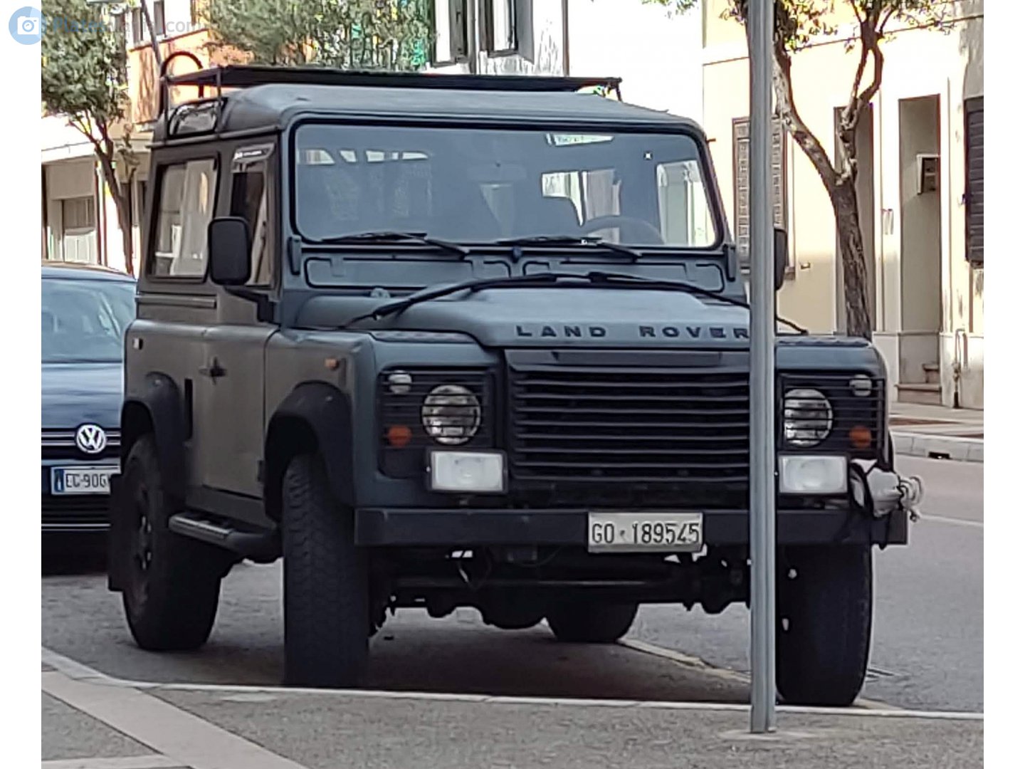 GO 189545, Land Rover Defender 